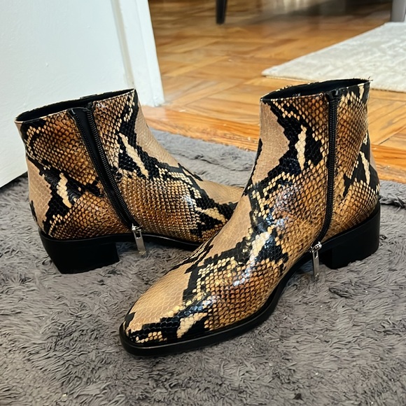 Aquatalia Faelynn Snake Print Caramel/Black Boots - Picture 2 of 10